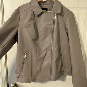 Women's Gray Jacket fitted leather style